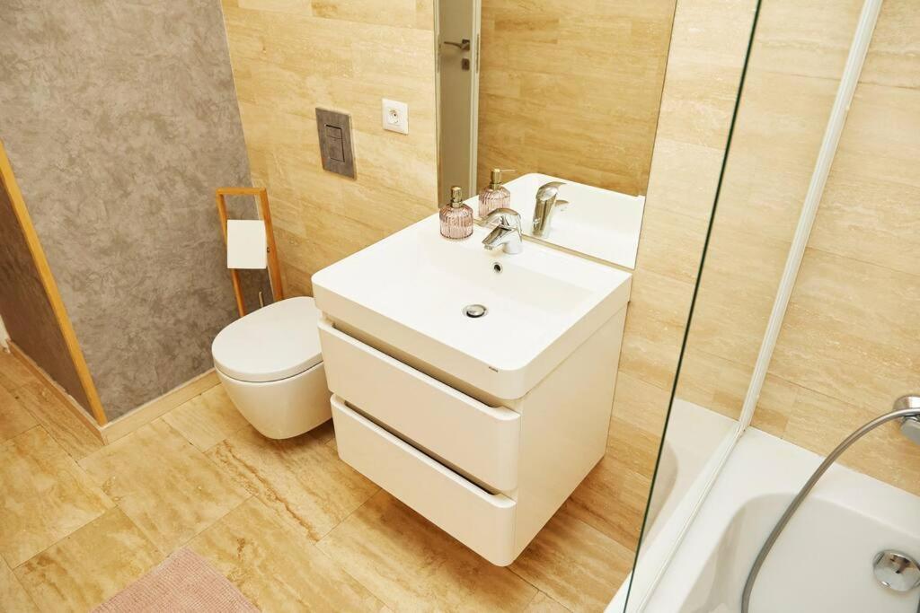 Vernescu Luxury Residence 2 Бухарест Экстерьер фото